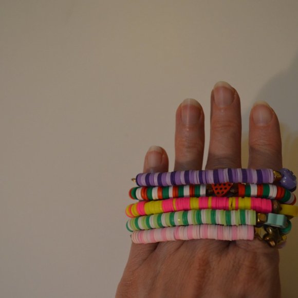 Set of 5 Bracelets Clay/PU Beads Colorful Elastin Fasteners Accents Kids Jewelry - Picture 5 of 5